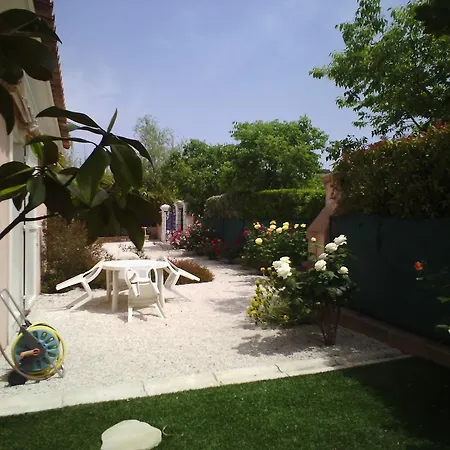 Le Mas Du Soleil Hébergement de vacances *